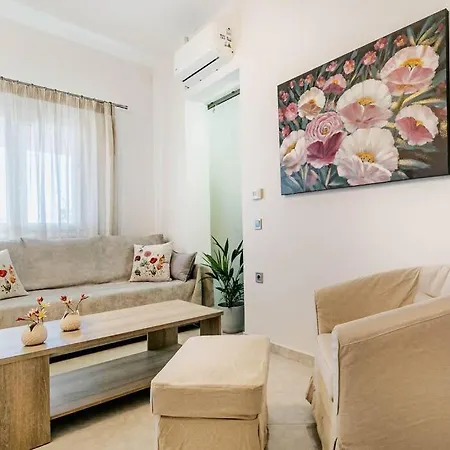 House Corfu * Línia